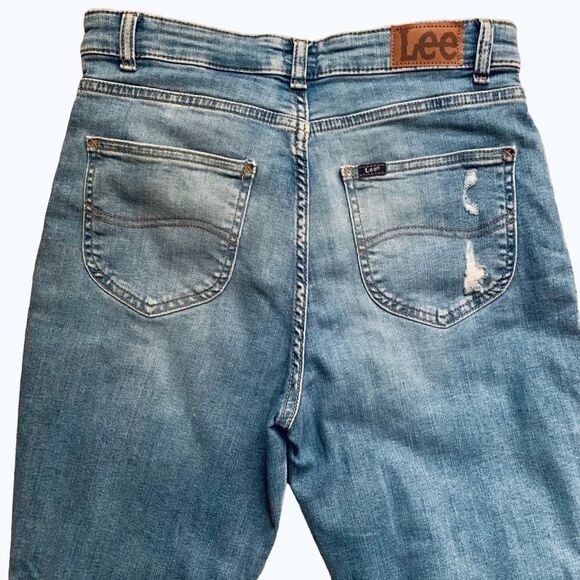Lee Heritage High-Rise Distressed Medium Wash Kick Flare Denim Jeans Size 8M - Picture 8 of 12